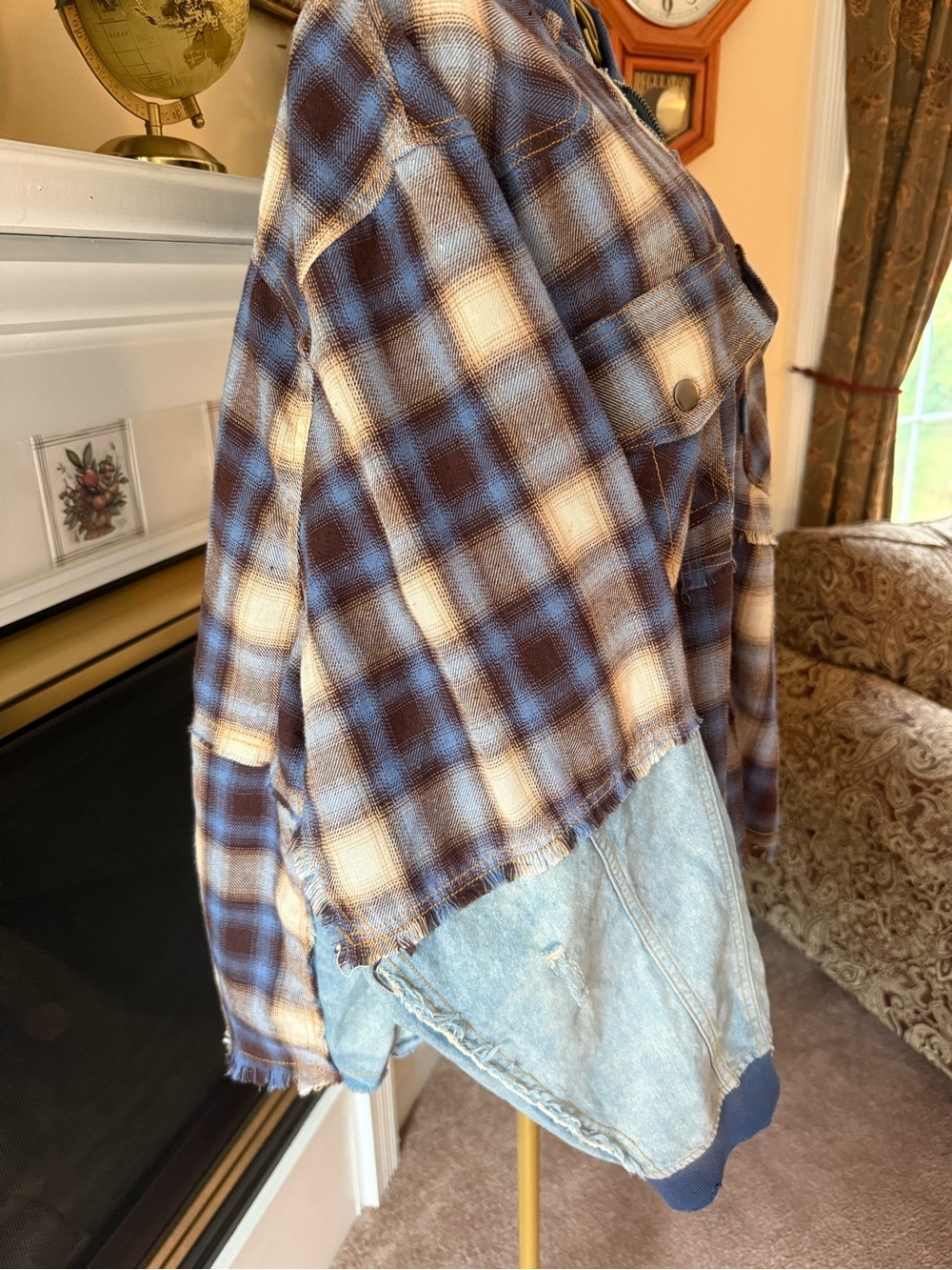 Oli & Hali size Large Plaid Utility denim and flannel top Blue/Brown shacket top - Picture 7 of 9